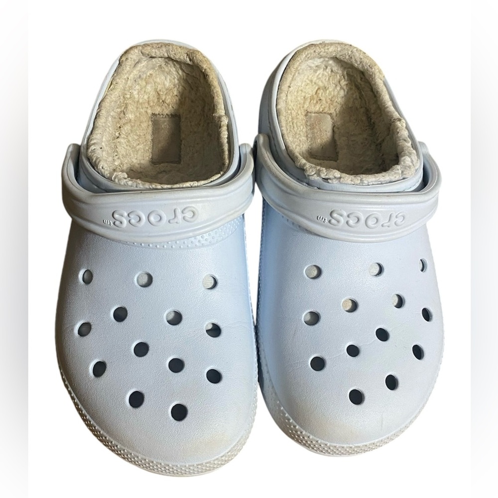 Light Blue Comfort Crocs size 7m/9w